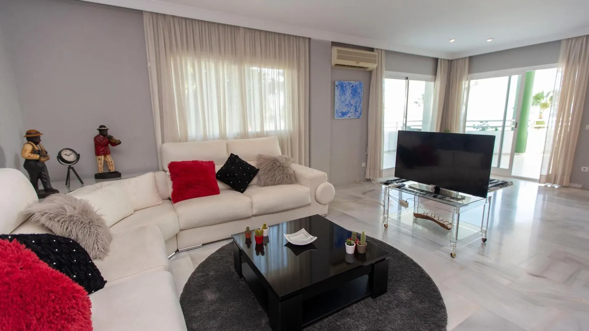 Apartment Villa Venecia, Apartamento De Lujo En 1º Linea De Playa + Parking Malaga