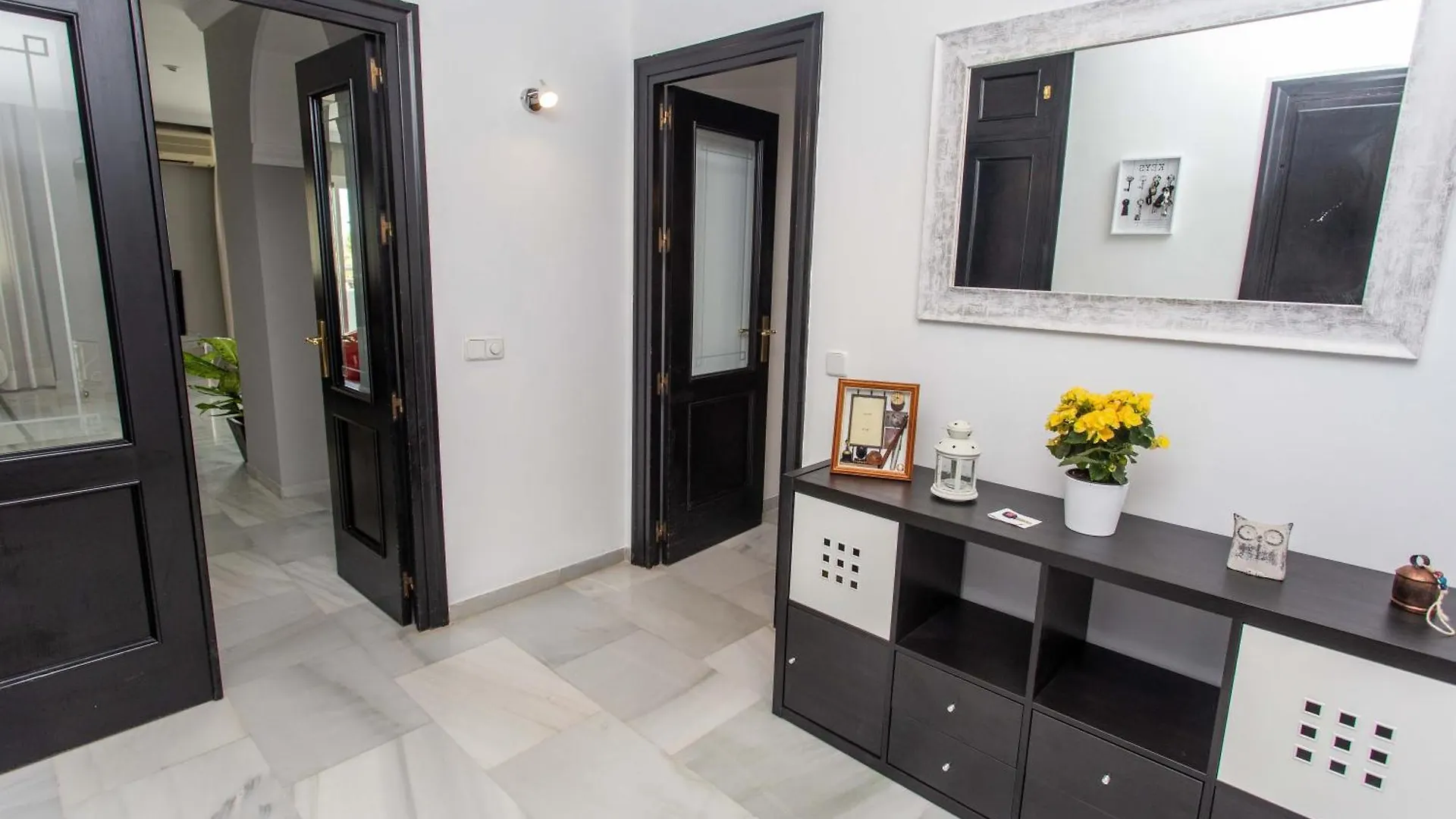 Villa Venecia, Apartamento De Lujo En 1º Linea De Playa + Parking Malaga 0*,